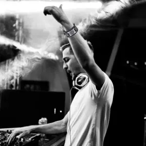 Viking Leather Bracelet with Vegvisir Symbol 11 S2047996e1b21410ab751b014da26e15dr