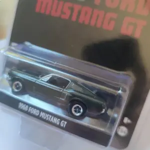 1968 Ford Mustang GT Diecast Model in Green 3 S245171cd203646f6a3c7dd1eea35a36ef