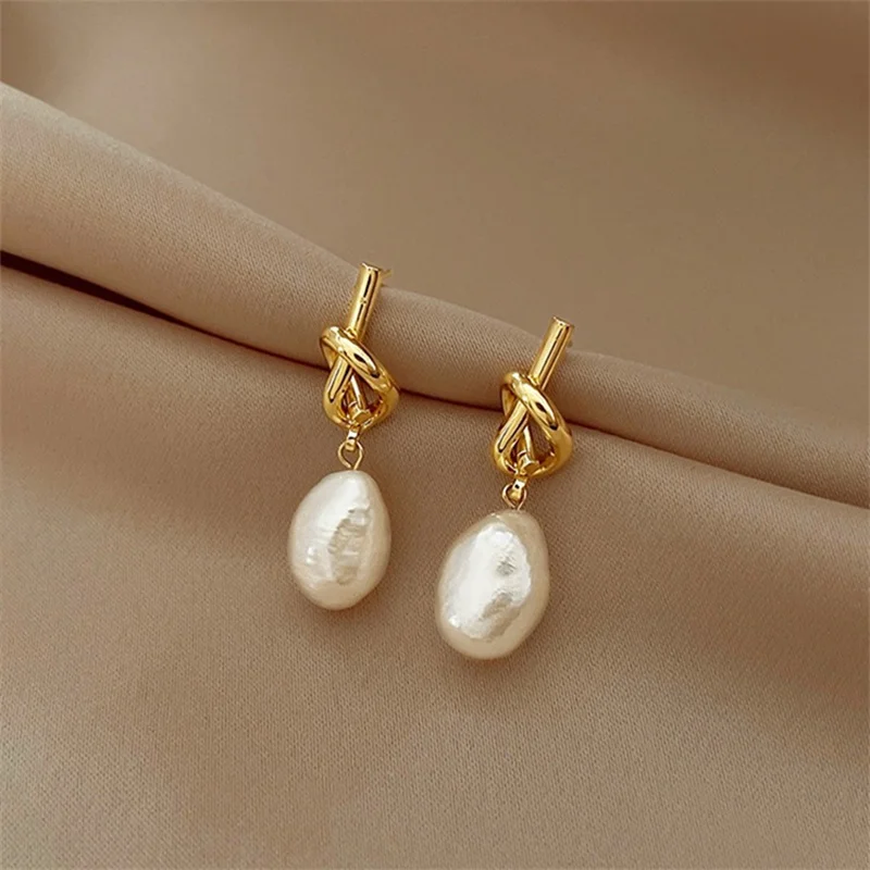 Vintage Pearl Drop Earrings for Women 8 Vintage Pearl Drop Earrings for Women - Image 8