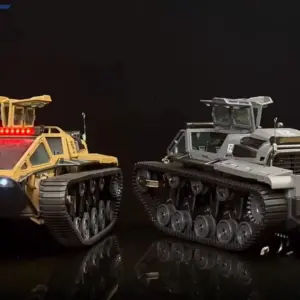 2.4G Remote-Controlled Off-Road Tank in Grey or Yellow 11 S272a8e4325c74f8792cf76d51d8ca01bV