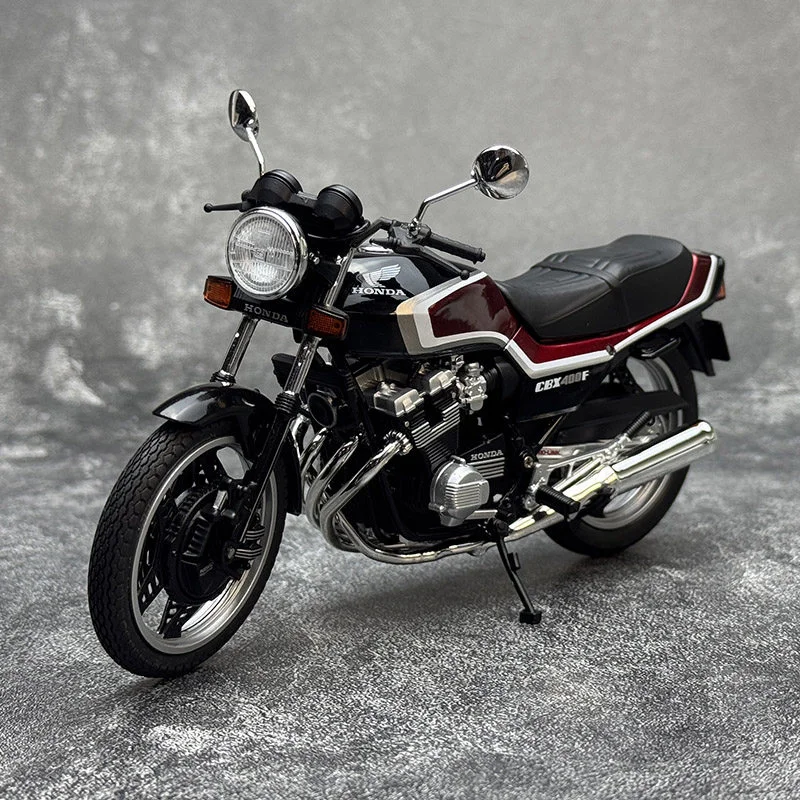 Honda CBX400F 1:12 Diecast Motorcycle Model 10 Honda CBX400F 1:12 Diecast Motorcycle Model - Image 10
