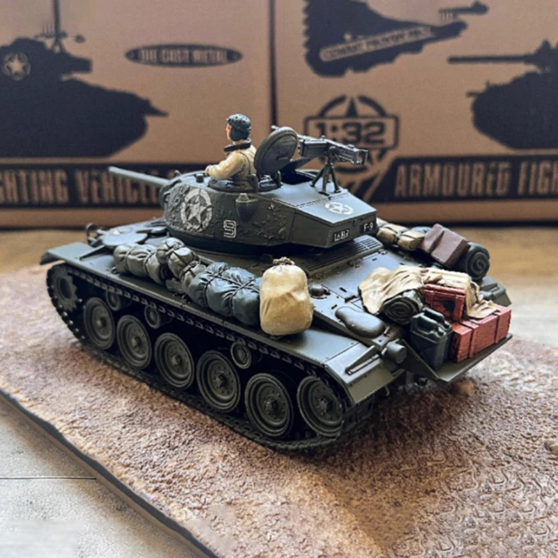 1/32 Scale US Army M24 Light Tank Model 4 1/32 Scale US Army M24 Light Tank Model - Image 4