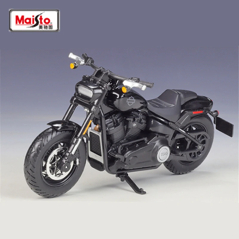 Maisto 1:18 Fat Bob 114 Motorcycle Model 2 Maisto 1:18 Fat Bob 114 Motorcycle Model - Image 2