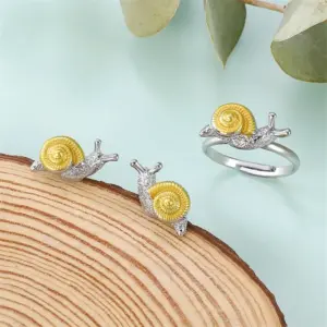 Stylish Snail-Shaped Gold and Silver Earrings 8 S2b756faf6dea4496ae8555698b3cdf04v