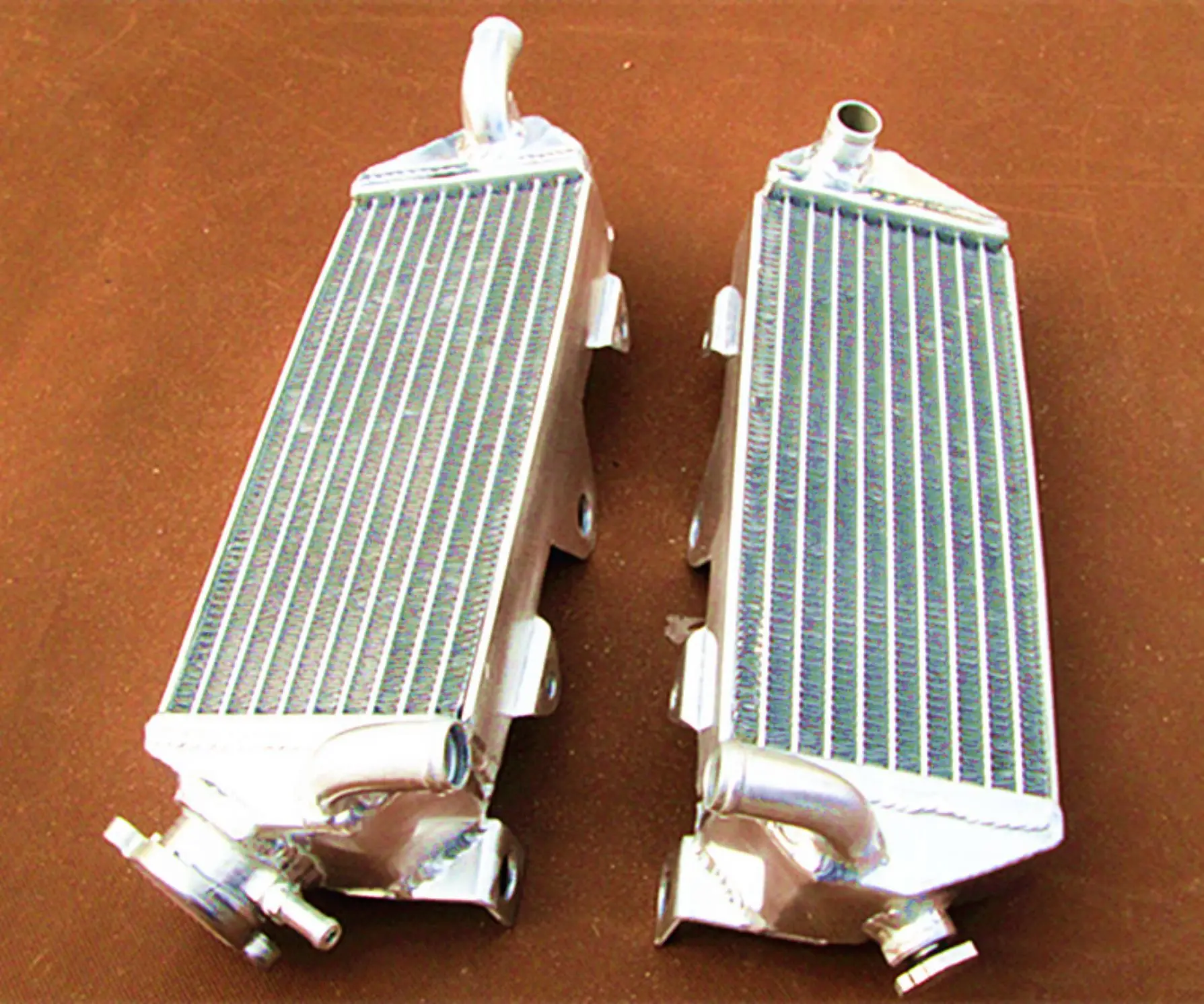 High-Performance Aluminum Radiators for Kawasaki KX250 4 High-Performance Aluminum Radiators for Kawasaki KX250 - Image 4