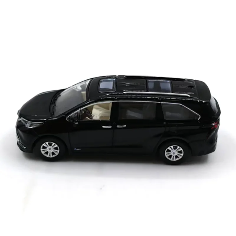 2023 Toyota Sienna 1/64 Diecast Model in White 3 2023 Toyota Sienna 1/64 Diecast Model in White - Image 3