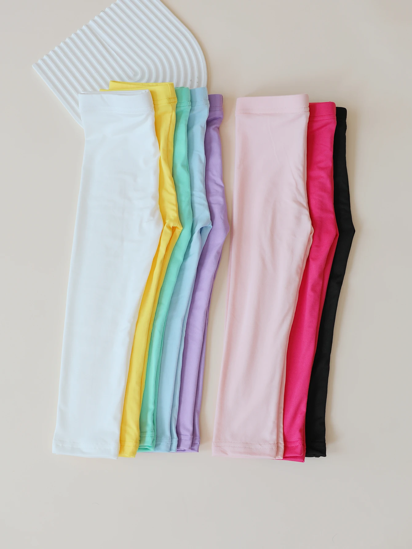 Kids' Elastic Ankle-Length Leggings for Girls 4 Kids' Elastic Ankle-Length Leggings for Girls - Image 4