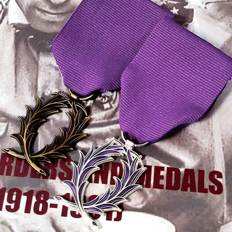 French Palm Leaf Honor Brooch 30x37mm 2 French Palm Leaf Honor Brooch 30x37mm - Image 2