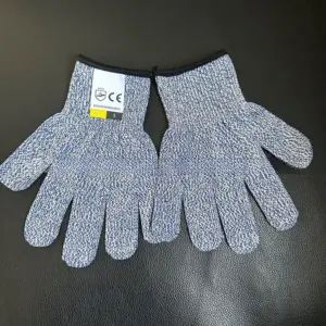 Kids Level 5 Cut Resistant Safety Gloves 10 S4695c6778ca14fe8916591a53ede8b7c3