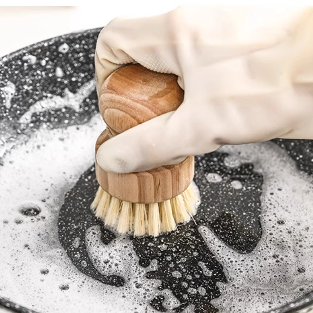 Solid Wood Kitchen Cleaning Brush with Sisal Bristles 4 Solid Wood Kitchen Cleaning Brush with Sisal Bristles - Image 4