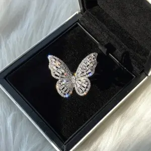 Silver Butterfly Copper Ring with Cubic Zirconia 11 S48ed91d5180543459b0ad6d34da43f727
