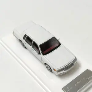 Vintage White Sedan Diecast Model 1:64 Scale 9 S4b6117a2be4b4063aab59b0a3bc6e26bv