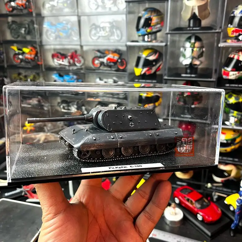 German Pz.Kpfw E-100 Tank Model 1:72 Scale 2 German Pz.Kpfw E-100 Tank Model 1:72 Scale - Image 2