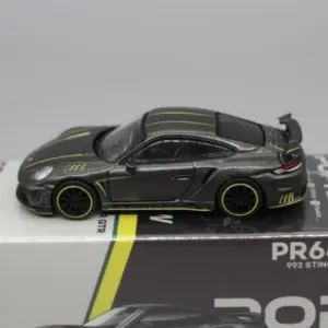 1:64 Scale Diecast Alloy Stinger GTR Model 7 S509aa917accc408397c26379de6bac4ae