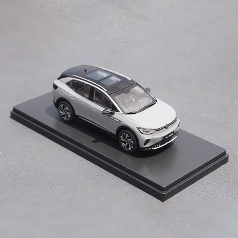 VW ID4 CROZZ SUV Diecast Model 1:43 Scale in Black or Silver 8 VW ID4 CROZZ SUV Diecast Model 1:43 Scale in Black or Silver - Image 8