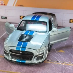 Mustang GT500 1:32 Diecast Model Collectible 10 Mustang GT500 1:32 Diecast Model Collectible - Image 10