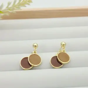 S5dce8dea8f87419eb261b92955286f914