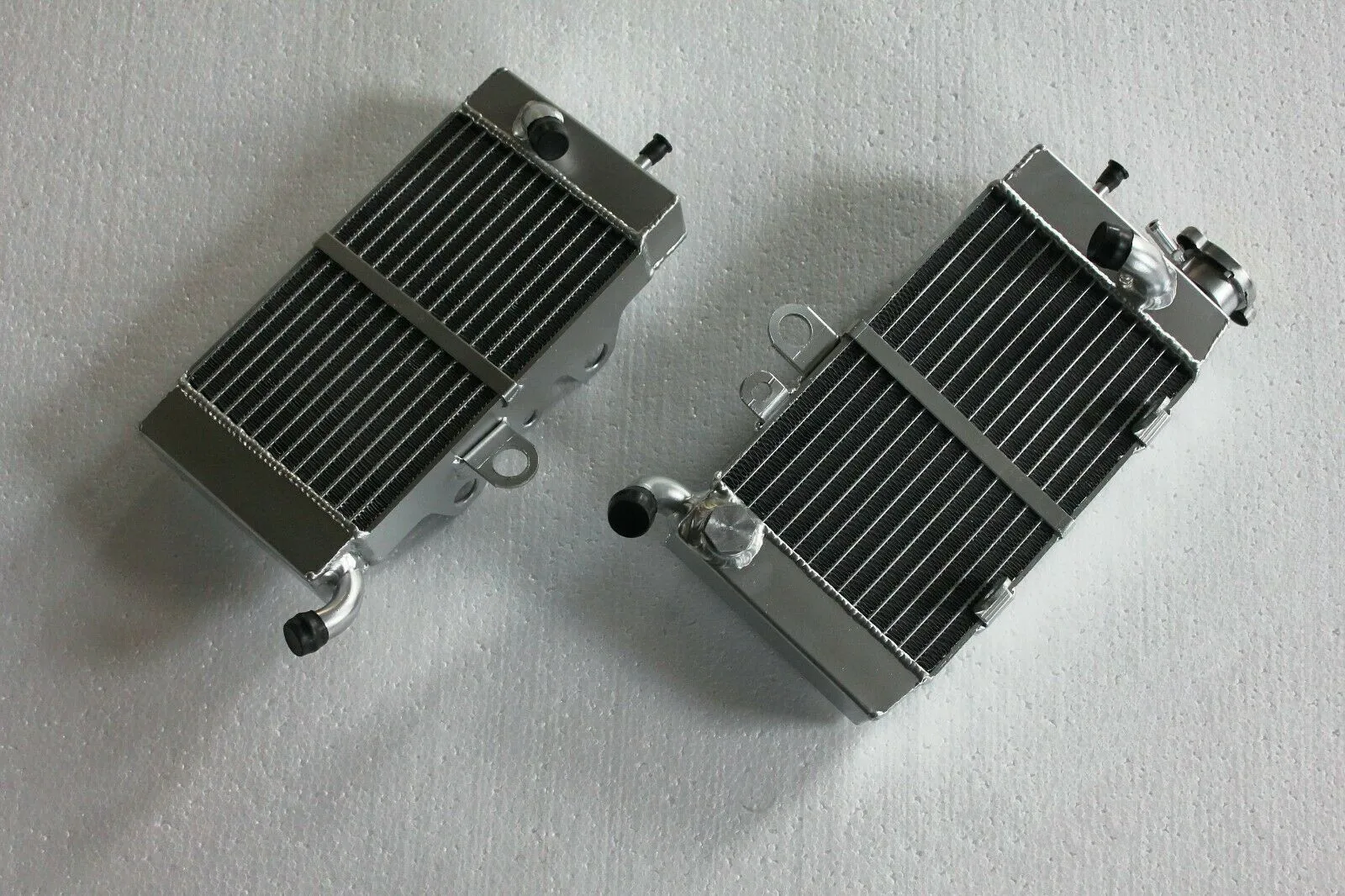 Heavy-Duty Aluminum Radiator Set for Honda XRV750 2 Heavy-Duty Aluminum Radiator Set for Honda XRV750 - Image 2
