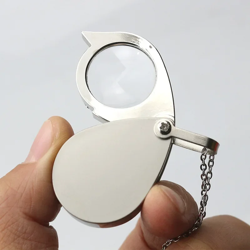 Elegant 10X Necklace Magnifying Glass 4 Elegant 10X Necklace Magnifying Glass - Image 4