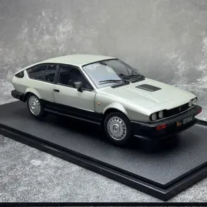 S5fb59b0f50a741b6ac2923bd63332048p