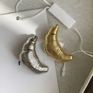Croissant-Shaped Zinc Alloy Brooch for Men Women 9 S6300725c41684204810f9daa991dd9ce3