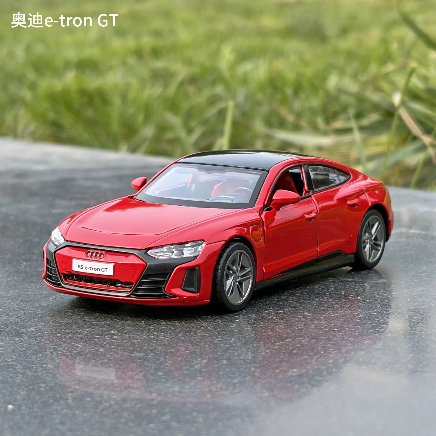 1:36 RS E-tron GT Alloy Model Car 4 1:36 RS E-tron GT Alloy Model Car - Image 4