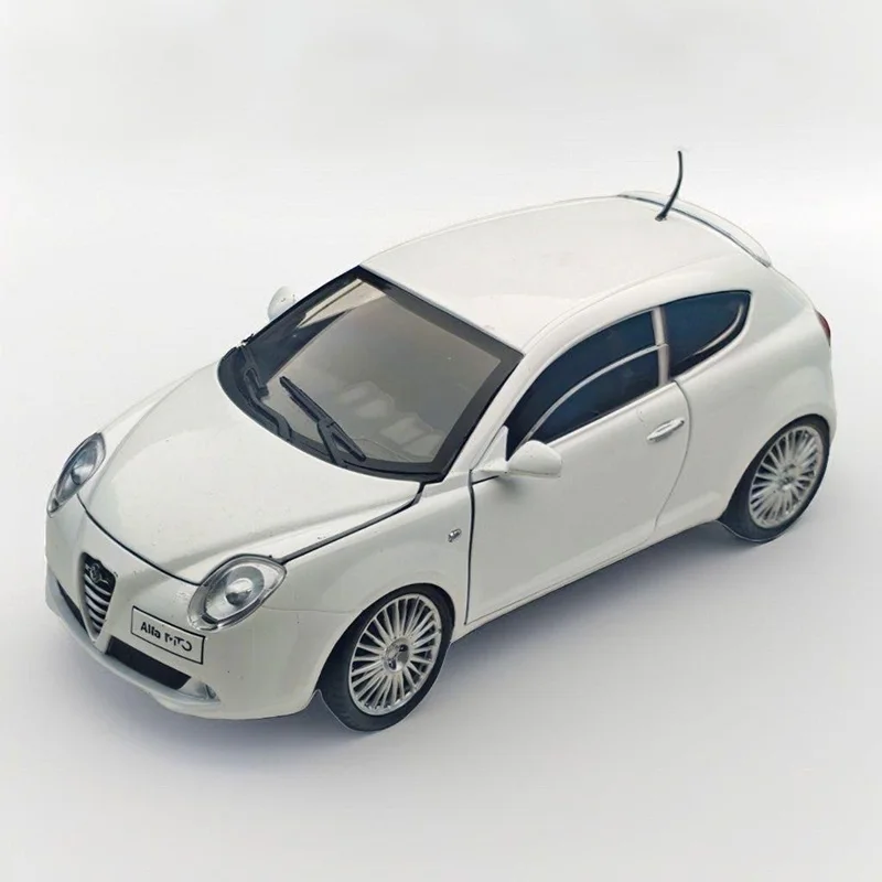 White Alfa Romeo MITO SUV Diecast Model 1:24 Scale 3 White Alfa Romeo MITO SUV Diecast Model 1:24 Scale - Image 3