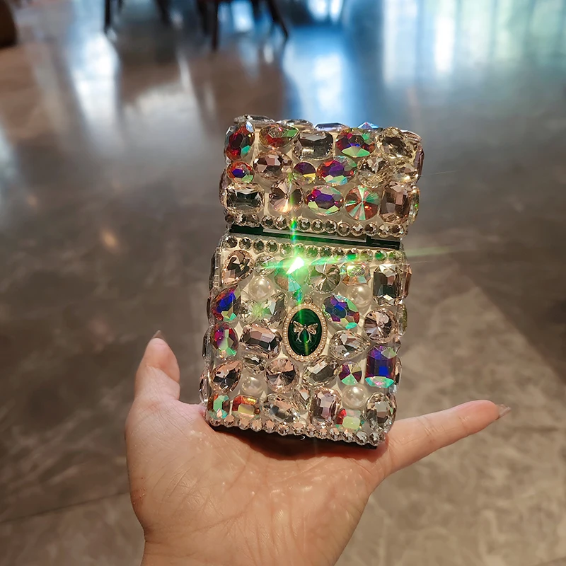 Glamorous Alloy Cigarette Case with Rhinestones 6 Glamorous Alloy Cigarette Case with Rhinestones - Image 6