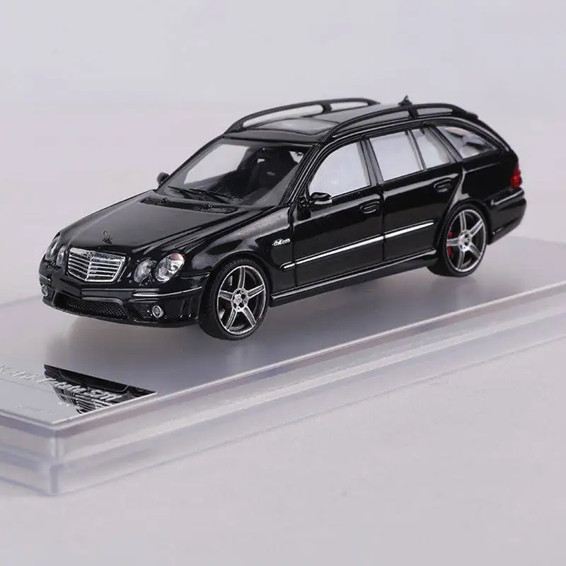 Mercedes-Benz E63 AMG Estate S211 Miniature Diecast Model 6 Mercedes-Benz E63 AMG Estate S211 Miniature Diecast Model - Image 6