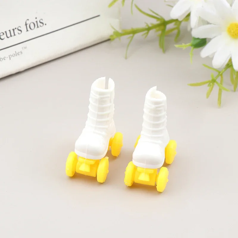 Miniature Dollhouse Skating Shoes Set in Resin 7 Miniature Dollhouse Skating Shoes Set in Resin - Image 7