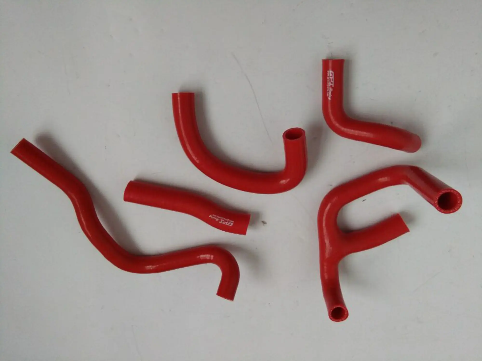 Red Silicone Radiator Hose Kit for Suzuki & Aprilia 5 Red Silicone Radiator Hose Kit for Suzuki & Aprilia - Image 5