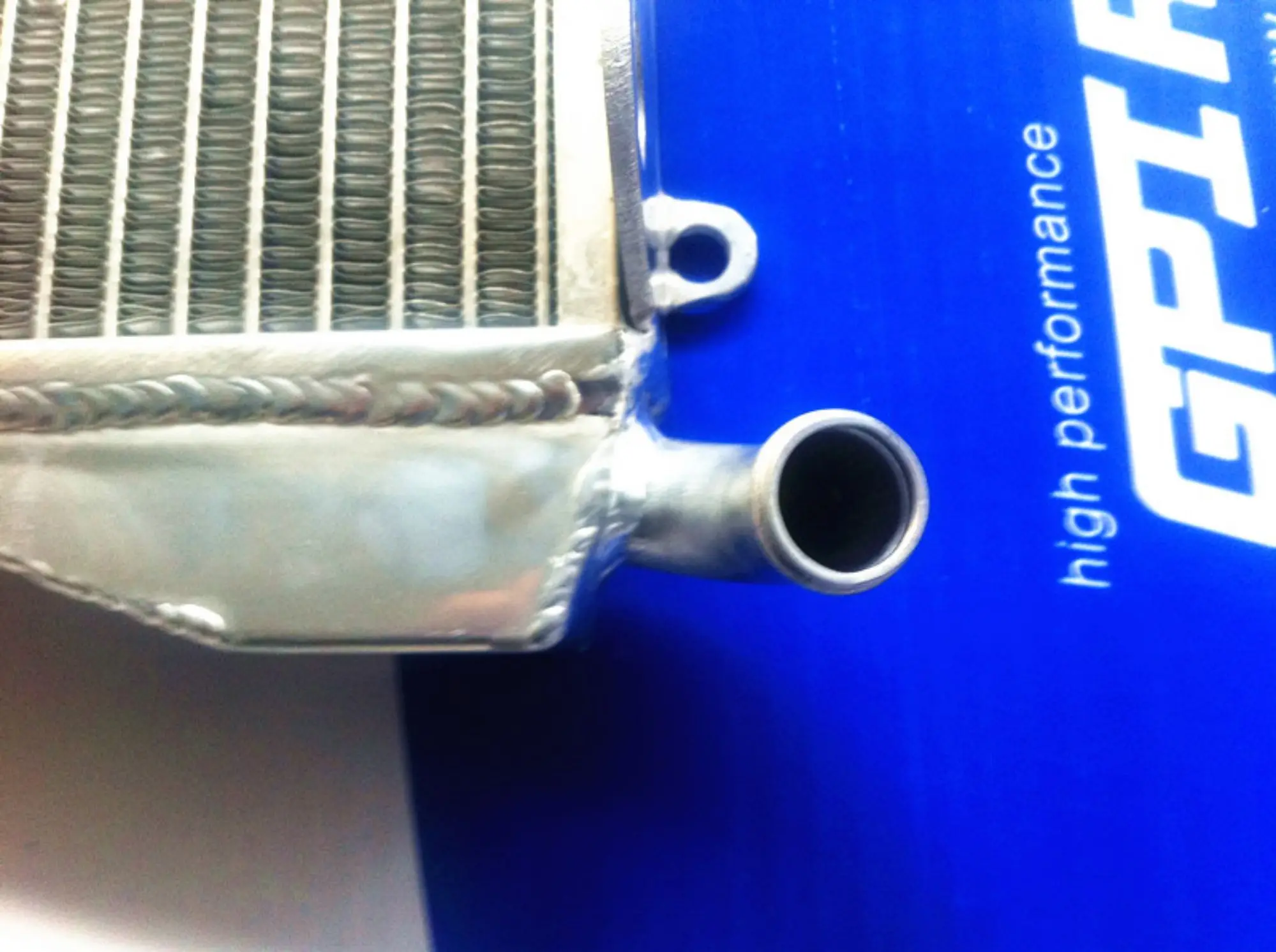 High-Performance Aluminum Radiator for Yamaha RZ350/RD350 6 High-Performance Aluminum Radiator for Yamaha RZ350/RD350 - Image 6