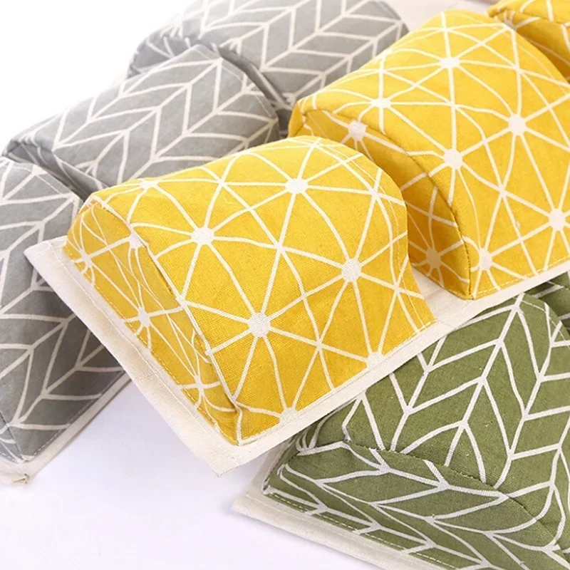 Waterproof Linen Hanging Storage Bag 5 Waterproof Linen Hanging Storage Bag - Image 5