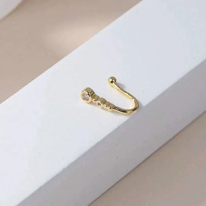 Elegant Gold Zircon Nose Ring with Zircon Accents 3 Elegant Gold Zircon Nose Ring with Zircon Accents - Image 3