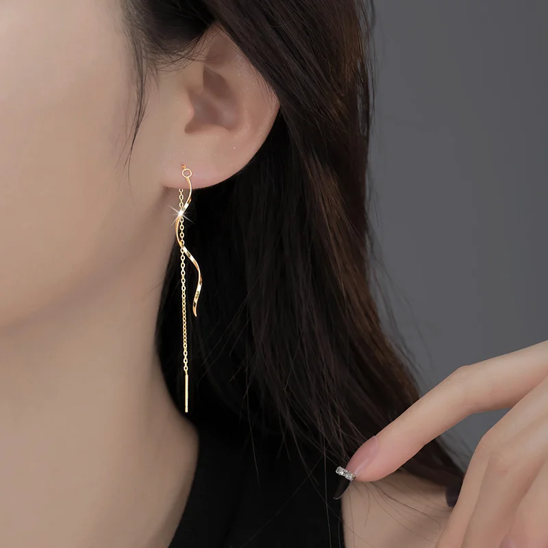 Elegant Vintage-Style Long Tassel Earrings 2 Elegant Vintage-Style Long Tassel Earrings - Image 2