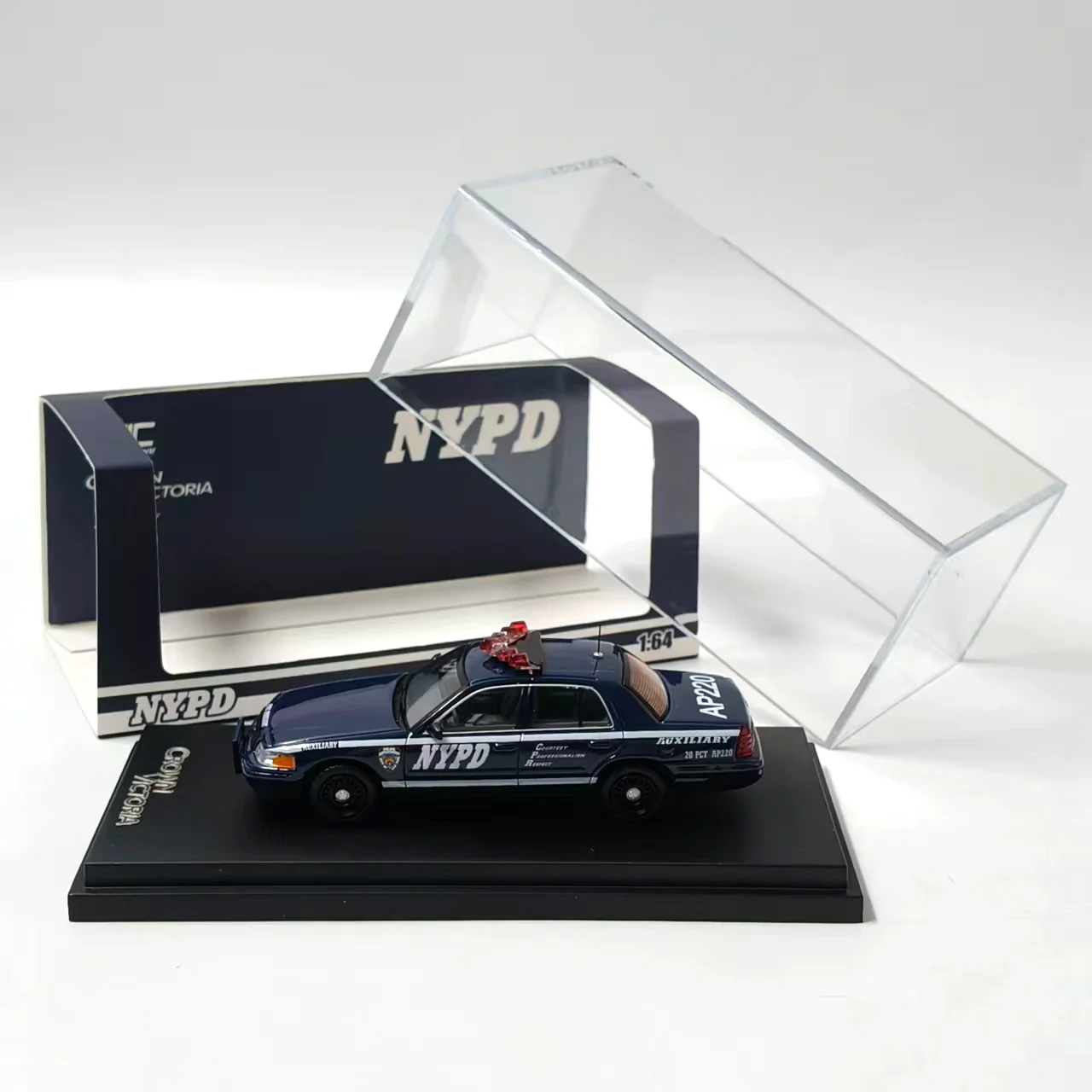 NYPD Victoria Crown Auxiliary Vehicle Model 3 NYPD Victoria Crown Auxiliary Vehicle Model - Image 3