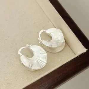 S9c8a80b7ec374e28996f421d7a50e739h