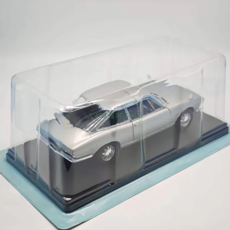 1968 ISUZU 117 Coupe Diecast Model 3 1968 ISUZU 117 Coupe Diecast Model - Image 3