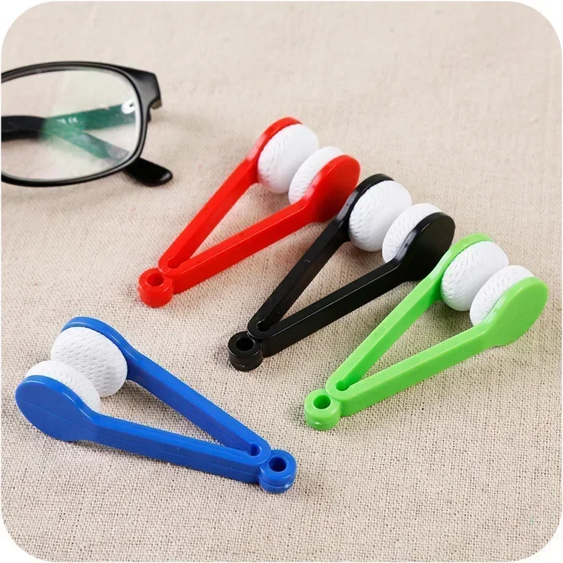 Vibrant Glasses Cleaning Tool with Microfiber Head 4 Vibrant Glasses Cleaning Tool with Microfiber Head - Image 4