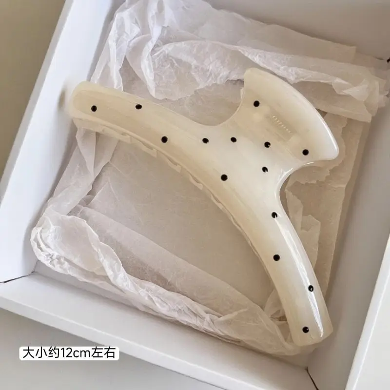 Korean Acrylic Dragon Bone Hair Clip 3 Korean Acrylic Dragon Bone Hair Clip - Image 3