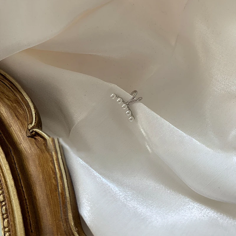 Geometric Rhinestone Ear Cuff for Women 7 Geometric Rhinestone Ear Cuff for Women - Image 7