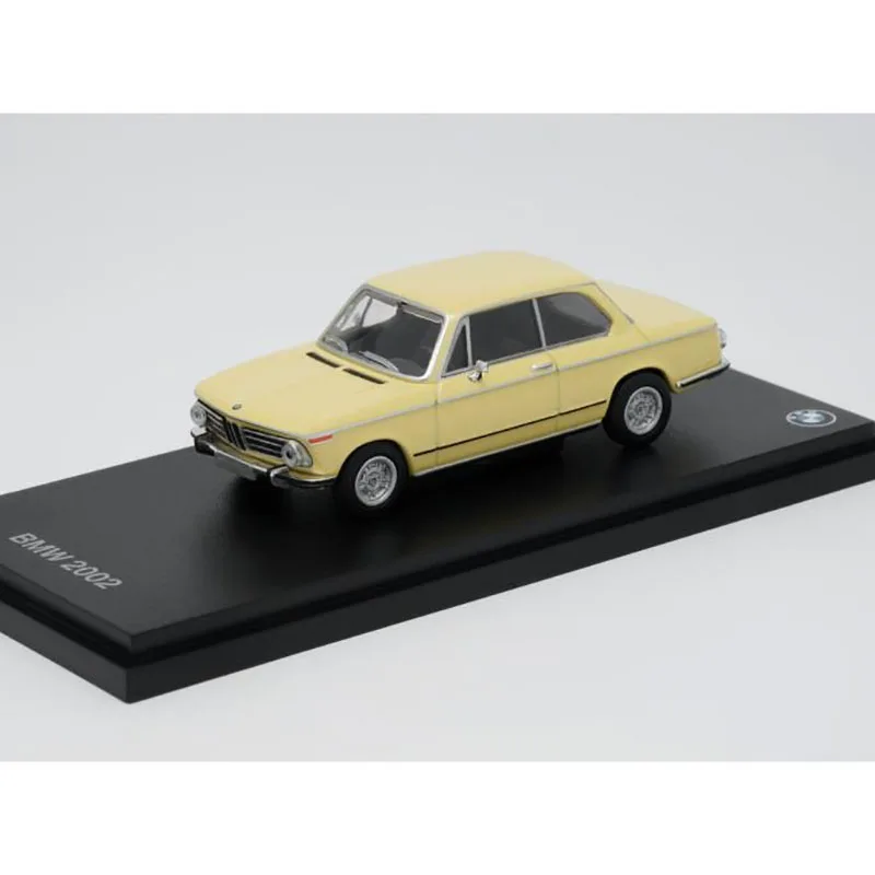 Vibrant Orange 2002 BMW Miniature Model 2 Vibrant Orange 2002 BMW Miniature Model - Image 2