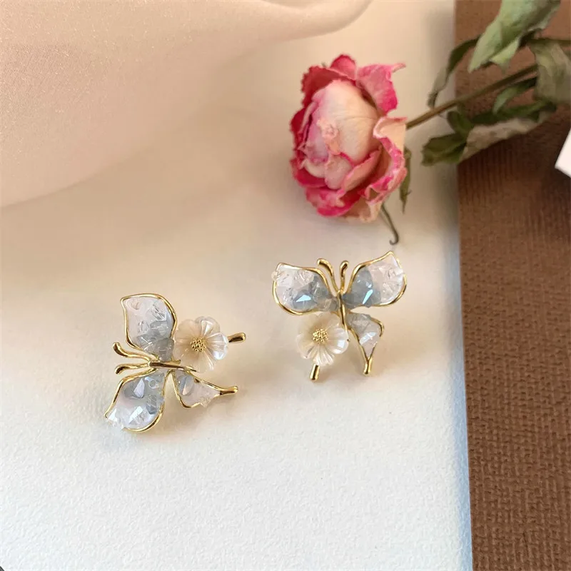 Vintage Butterfly Stud Earrings with Crystal Zircon 5 Vintage Butterfly Stud Earrings with Crystal Zircon - Image 5