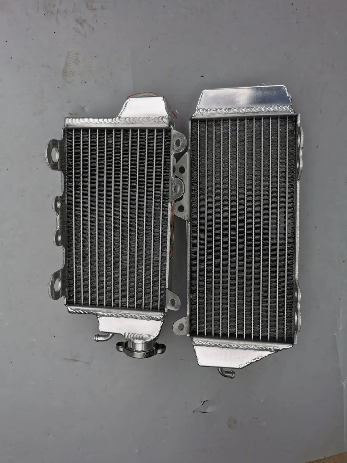 Heavy-Duty Aluminum Radiator for Kawasaki KX450F 2 Heavy-Duty Aluminum Radiator for Kawasaki KX450F - Image 2