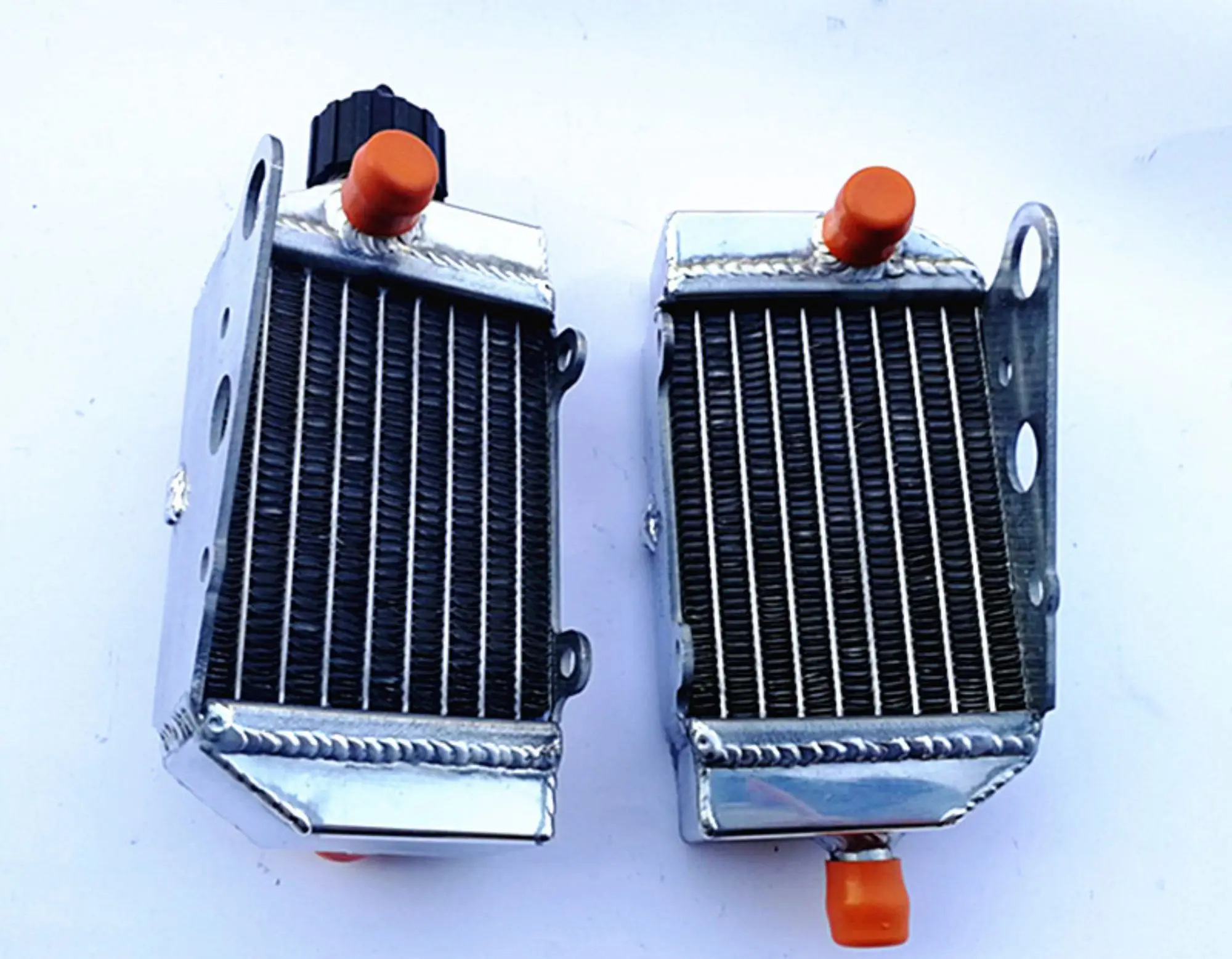 High-Performance Aluminum Motorcycle Radiator Cooler Set 3 High-Performance Aluminum Motorcycle Radiator Cooler Set - Image 3