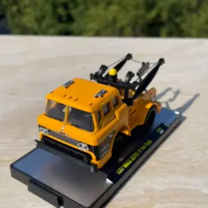 1957 Mack Model N Tow Truck Replica 10 Sae98aafce7024408ab43826dcdd08accb