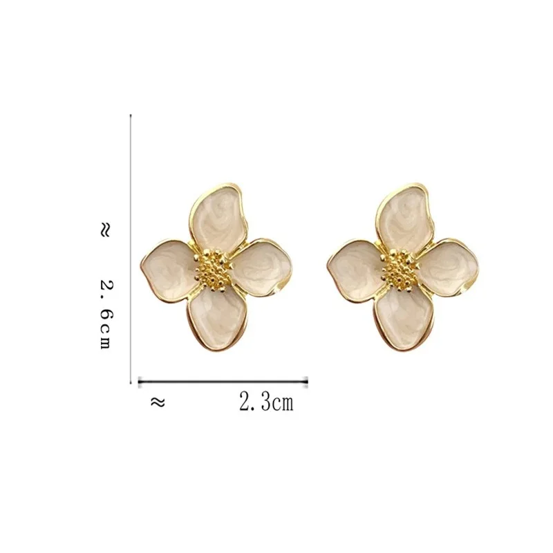 Floral Stud Earrings in Gold Finish 6 Floral Stud Earrings in Gold Finish - Image 6