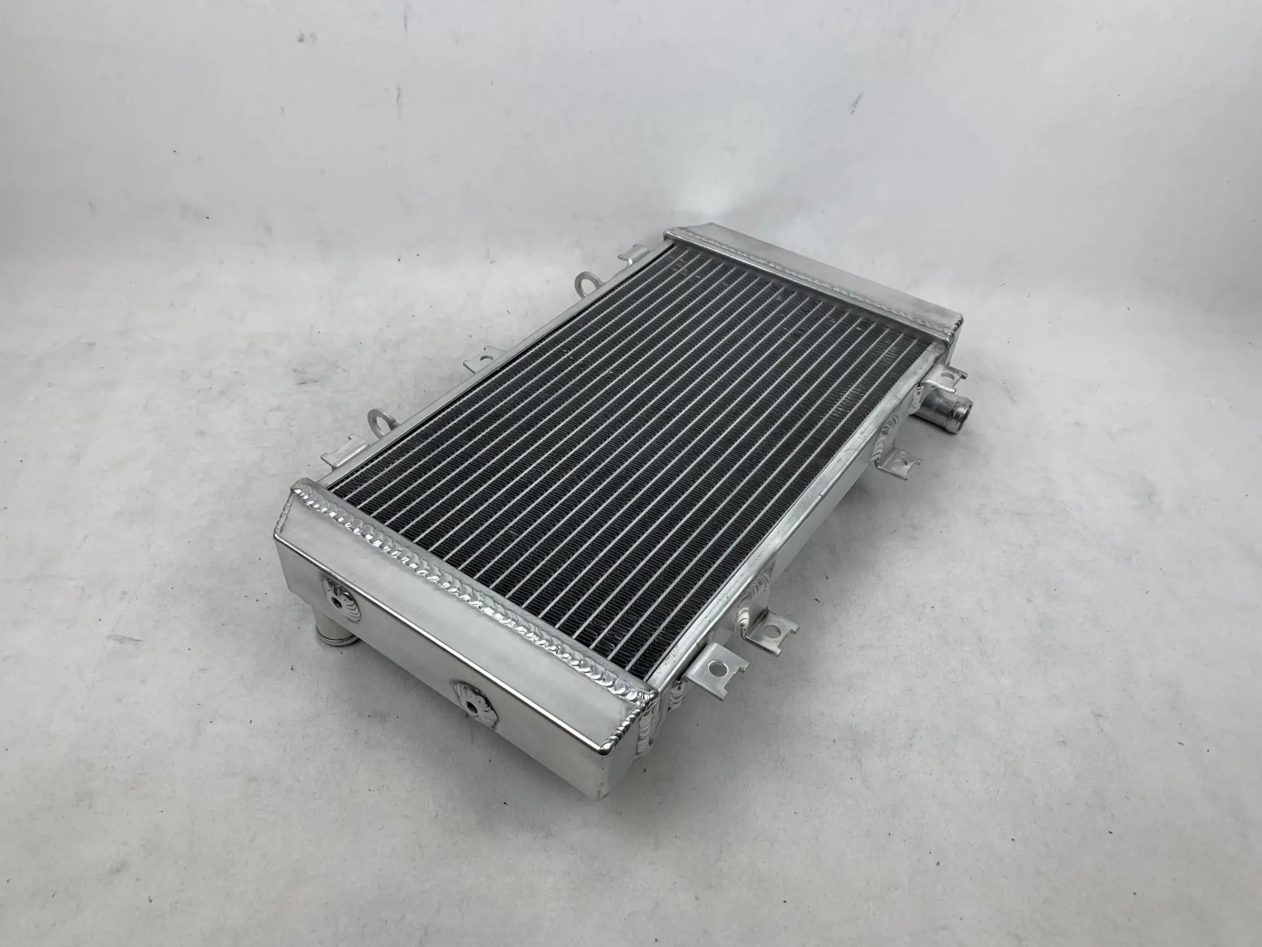 Heavy-Duty Aluminum Radiator for Kawasaki ZRX 2001-2005 5 Heavy-Duty Aluminum Radiator for Kawasaki ZRX 2001-2005 - Image 5