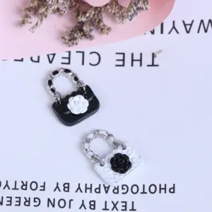 Miniature Dollhouse Handbag in Black and White 12 Sb363347ae20d4449a31a1123f42bc145o