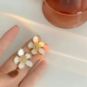 Sb84288a25f804ea6864d2f0d395fa12ar